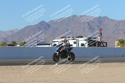 media/Nov-06-2023-Moto Forza (Mon) [[ce023d0744]]/4-Beginner Group/Session 4 (Finish Line Checker)/
